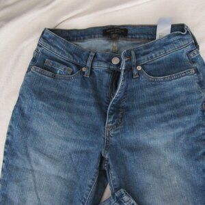 Banana Republic Curvy Girlfriend Distressed Jeans - 25/0 Regular